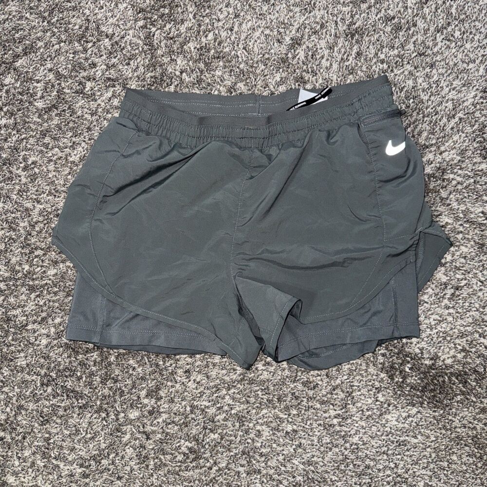 Nike Dri Fit Women’s Medium Gray Shorts
